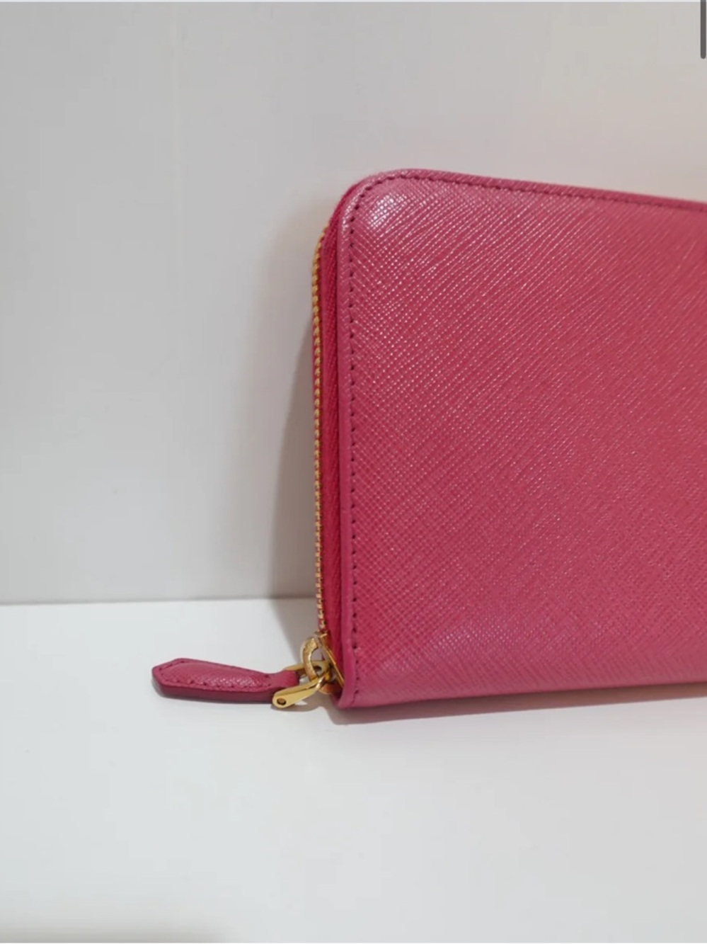 Prada Pink Zippy Wallet SALE! - Picture 3 of 10